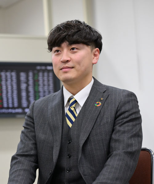 営業本部営業部 サブマネージャー 加藤 匠馬